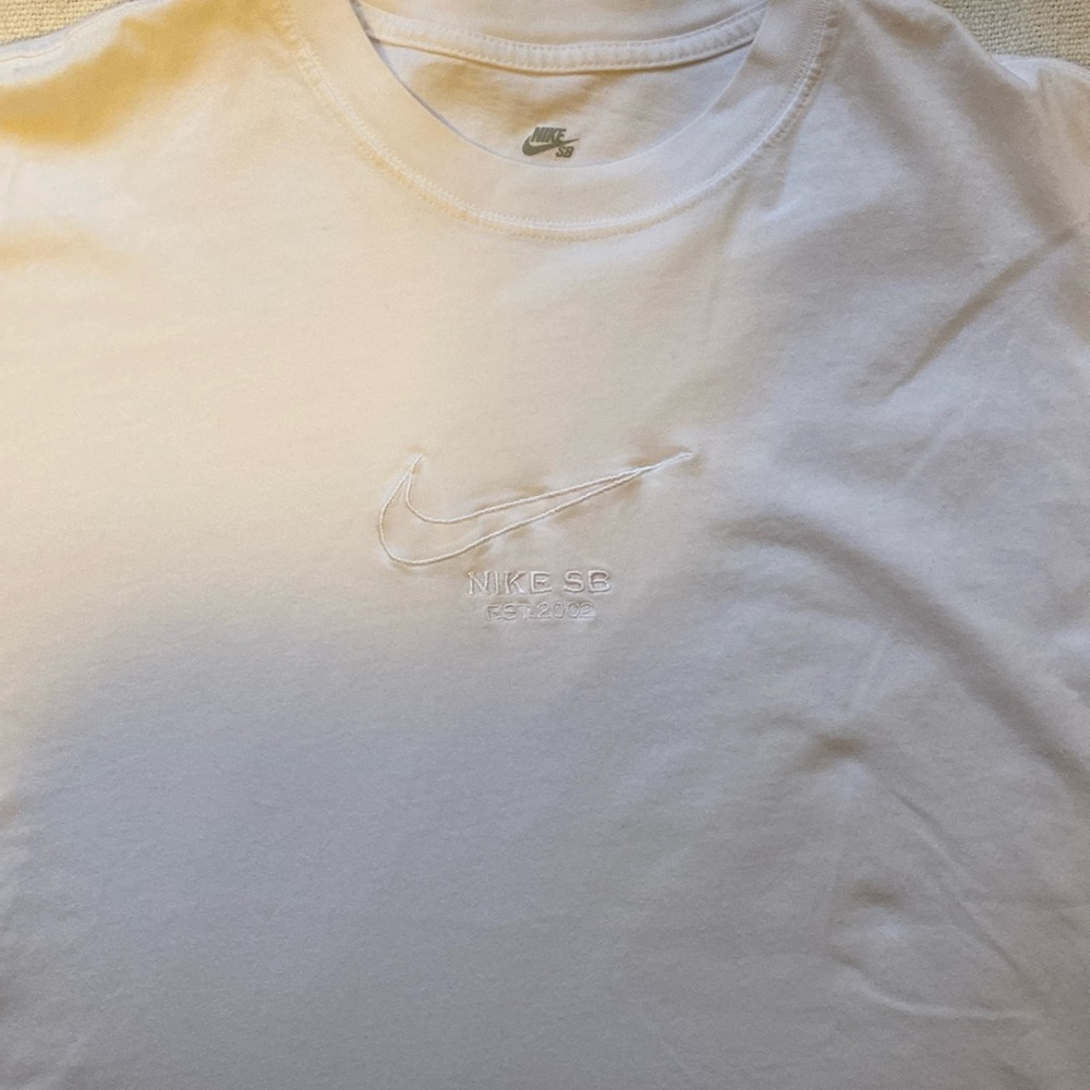 Nike SB White T-Shirt